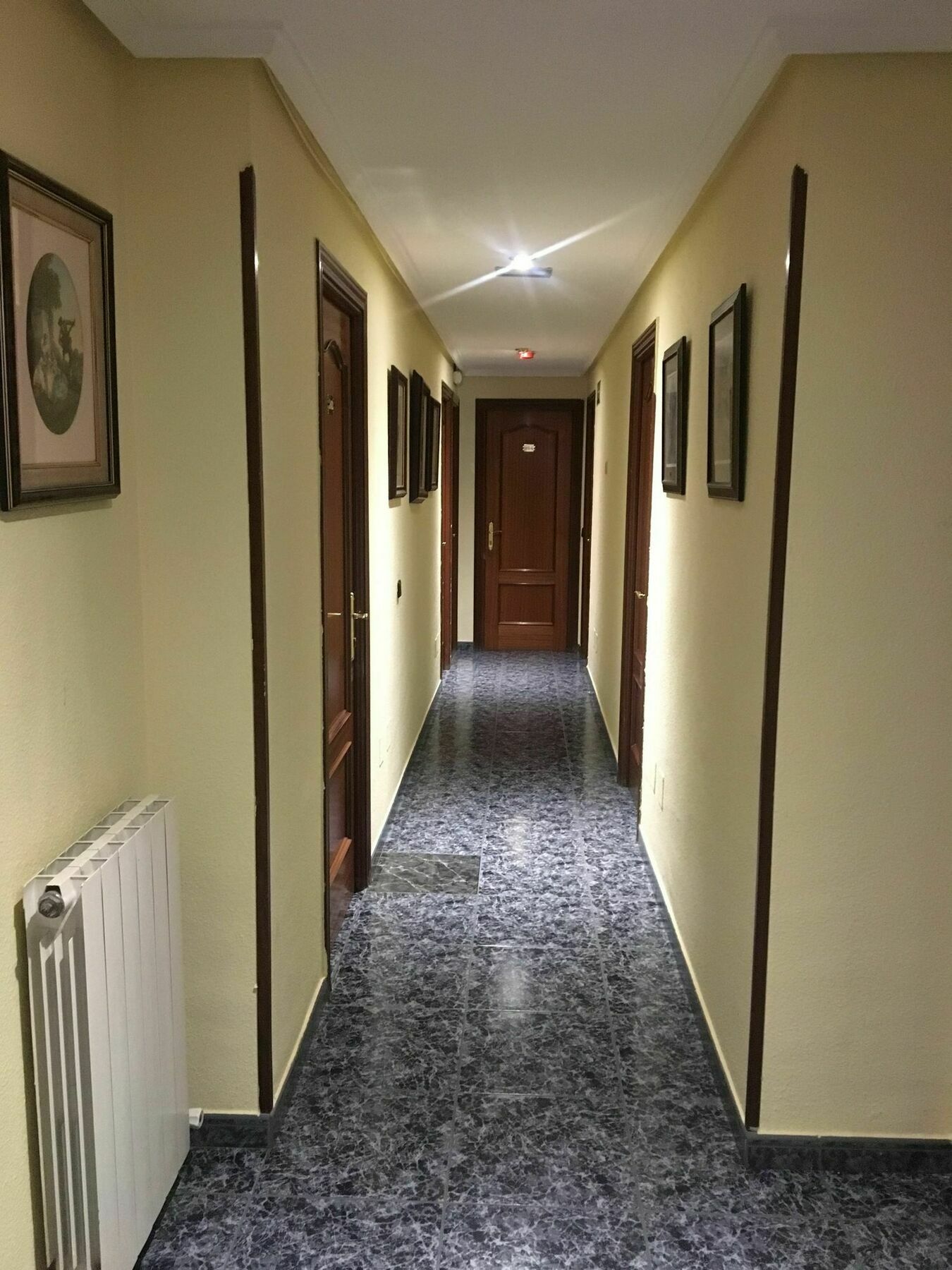 Hostal Conchita Legazpi Madrid Exterior photo
