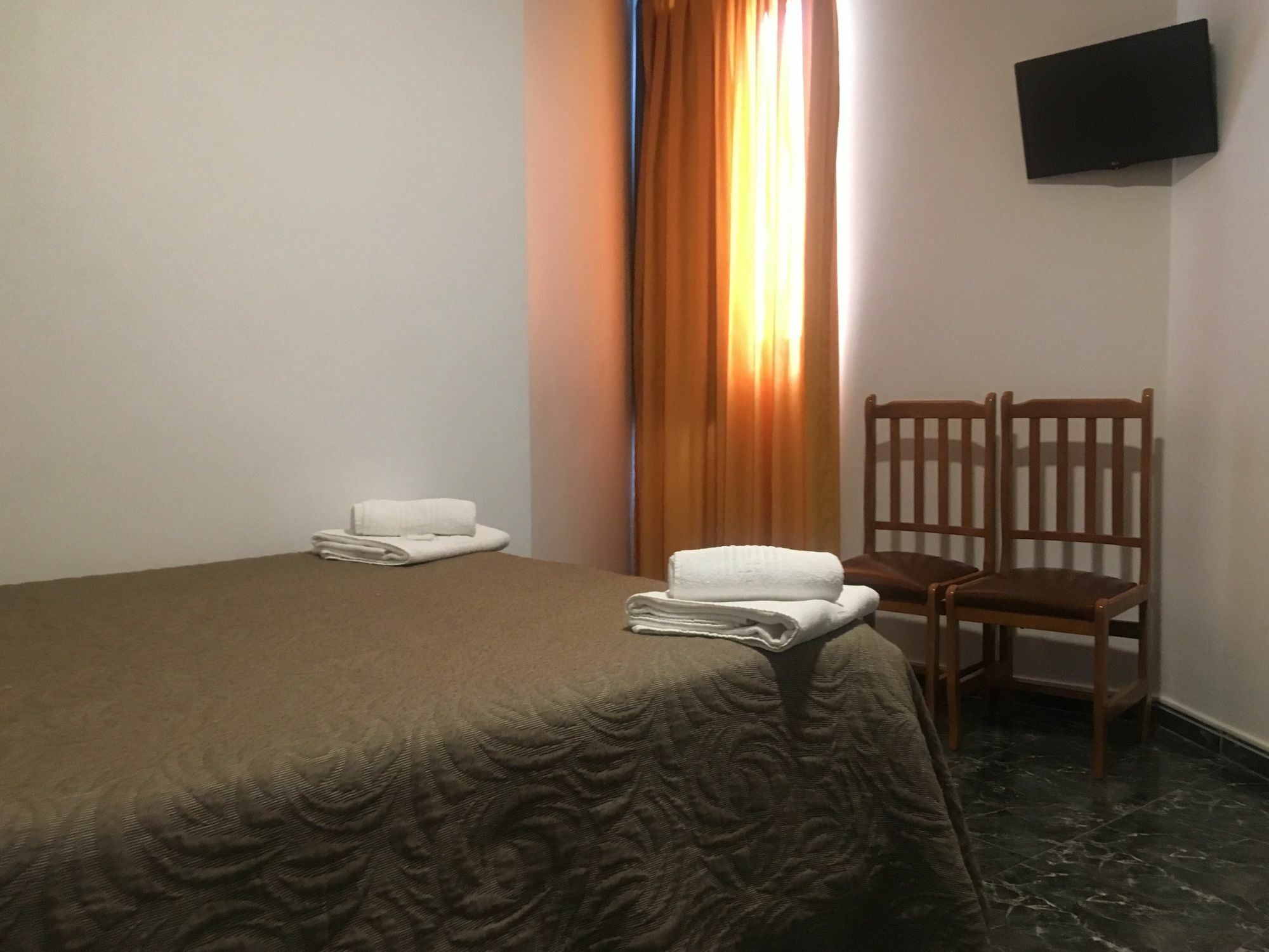 Hostal Conchita Legazpi Madrid Exterior photo