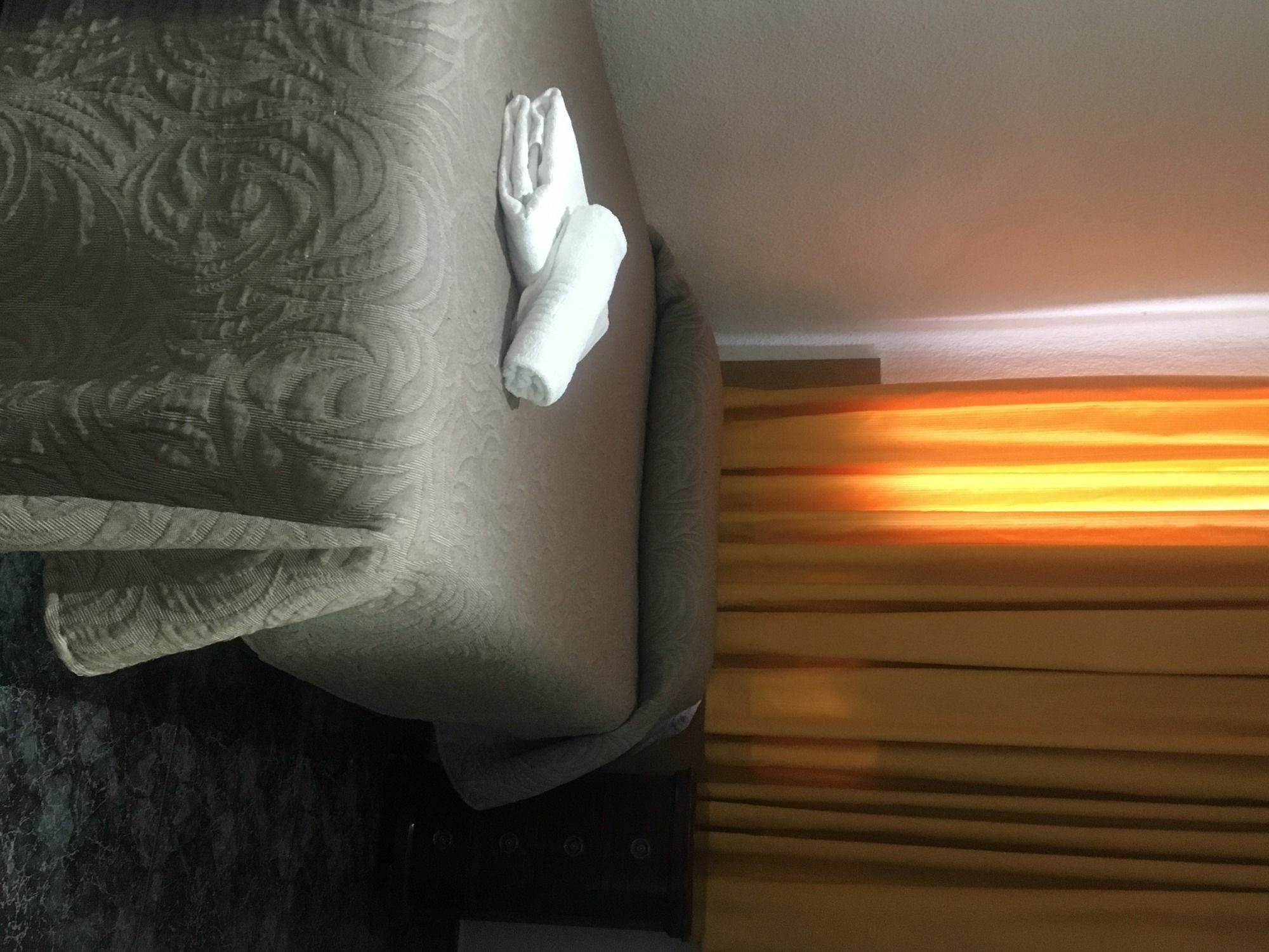 Hostal Conchita Legazpi Madrid Exterior photo